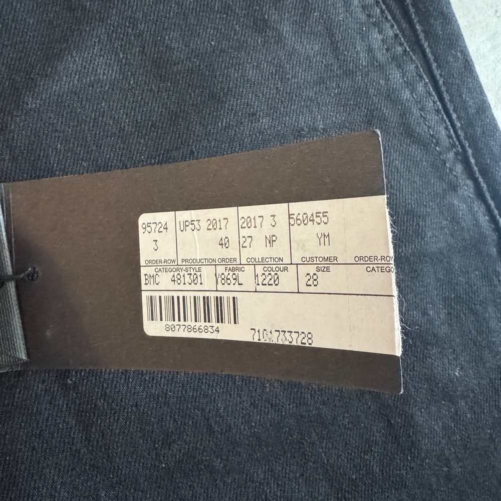 Saint Laurent Slim Skinny Fit Low Waist Jeans - Picture 6 of 6